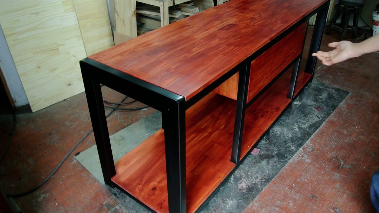 Muebles de TV estilo industrial: robustez y carácter